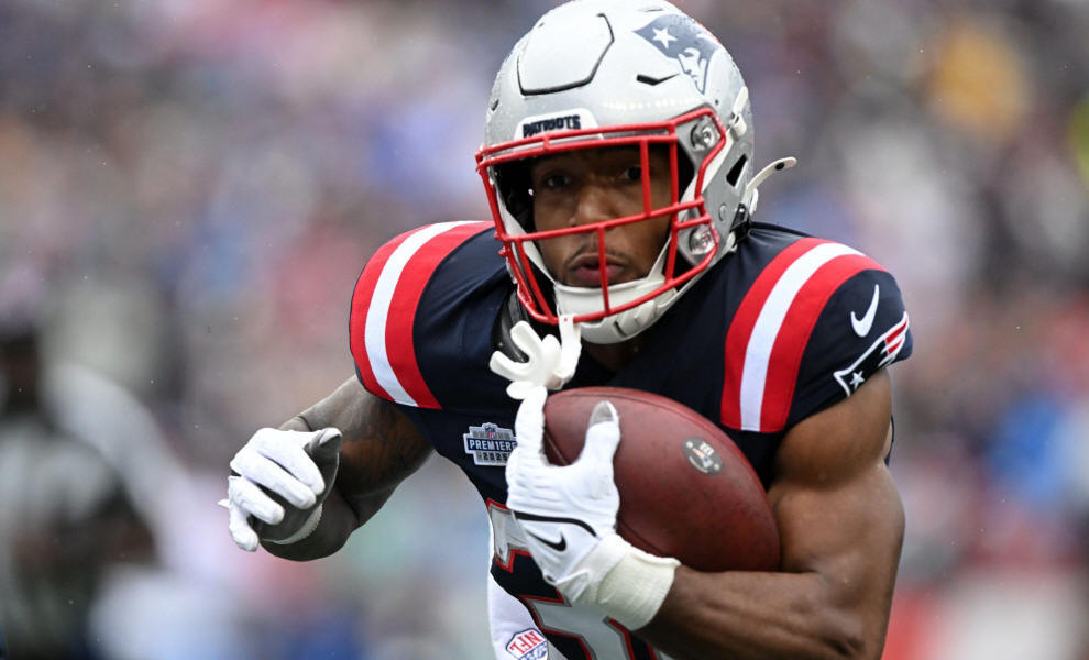 Fantasy Football Start 'Em, Sit 'Em RB Picks for Week 4 Include TreVeyon  Henderson, David Montgomery, and Trey Benson